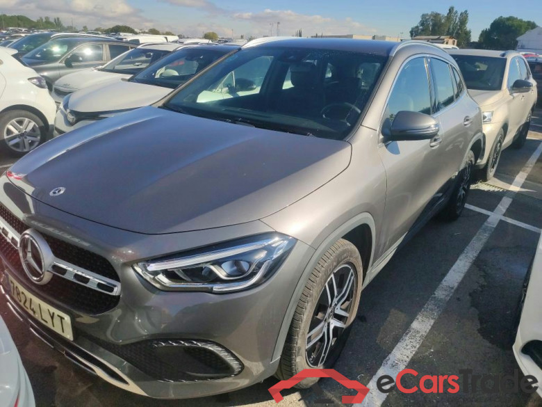 MERCEDES-BENZ GLA / 2020 / 5P / todoterreno GLA 200 D