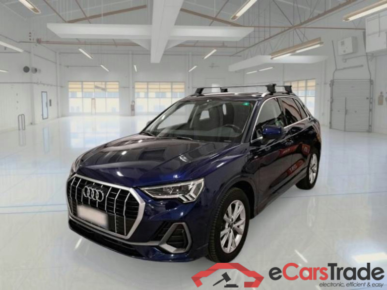 AUDI Q3 / 2018 / 5P / SUV 45 TFSI E S TRONIC S LINE EDITION #1