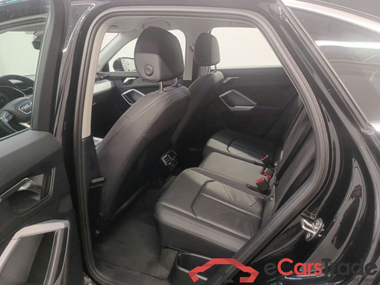 Audi Q3 Sportback 45 TFSI e S tronic S Line 5d #3