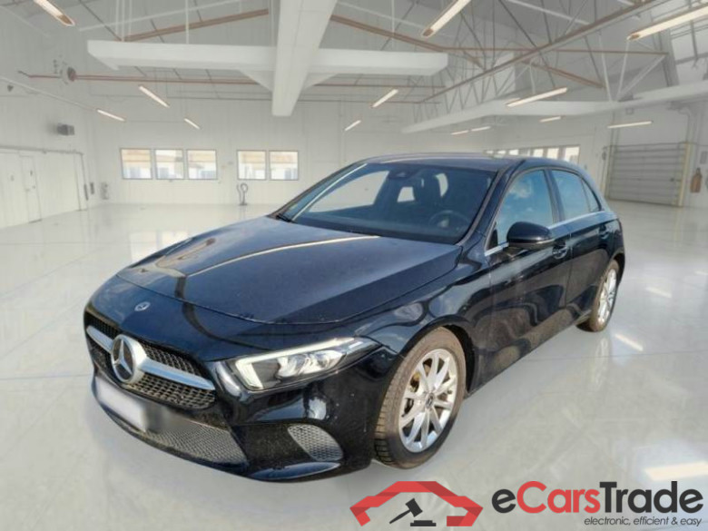 MERCEDES-BENZ CLASSE A / 2018 / 5P / BERLINA A 180 D BUSINESS