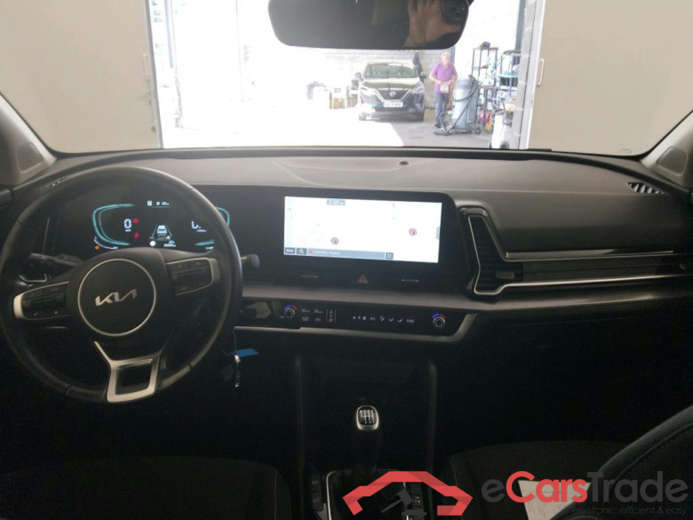 KIA Sportage / 2022 / 5P / todoterreno 1.6 CRDi MHEV 100kW (136CV) Business 4X2 #3