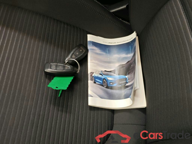 Ford Focus 1.0 EcoBo Hybrid 125pk Titan X Bus Wagon 5d #4