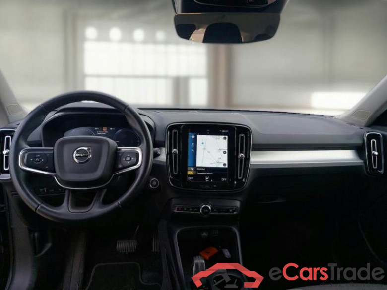 VOLVO XC40 / 2017 / 5P / SUV T5 PLUG-IN HYBRID AUTO RECH INSCRIP EXPR #3